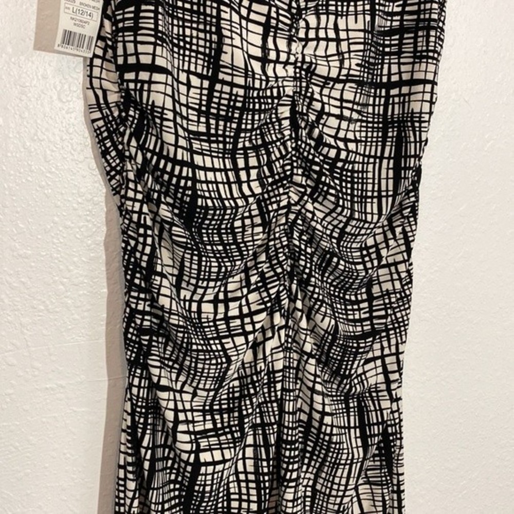 NEW Norma Kamali Shirred Sheath Dress Women's Size L Cream Black Sleeveless - Picture 6 of 10